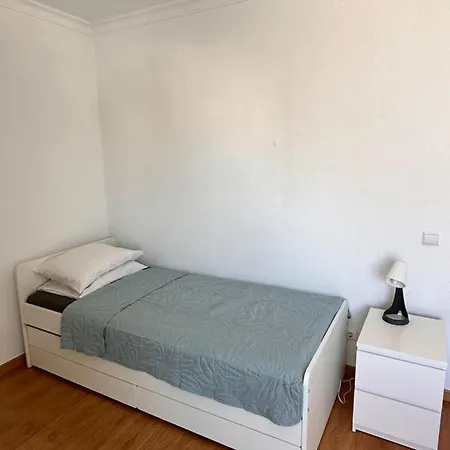 - Quiet And Homestay Portimao